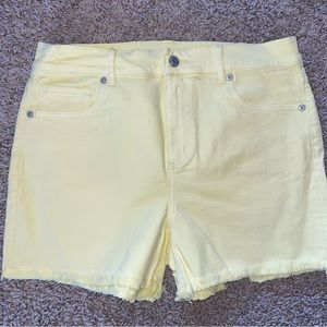 Made and Loved Loft Cut Off Frayed Fringe Raw Hem Jeans Yellow Shorts Size 28/6